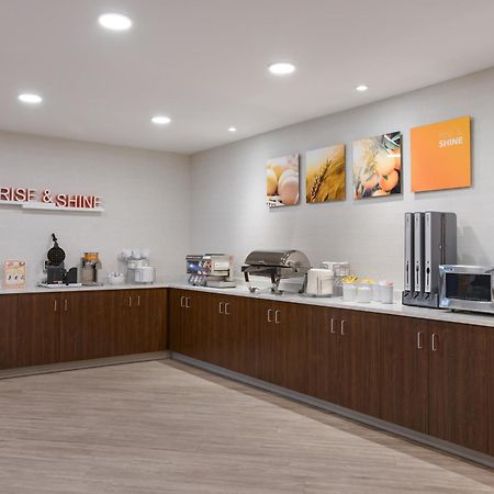Mainstay Suites Gaylord Bagian luar foto
