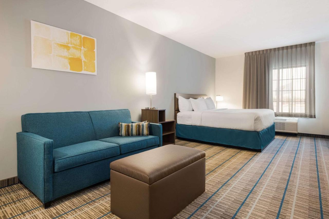 Mainstay Suites Gaylord Bagian luar foto