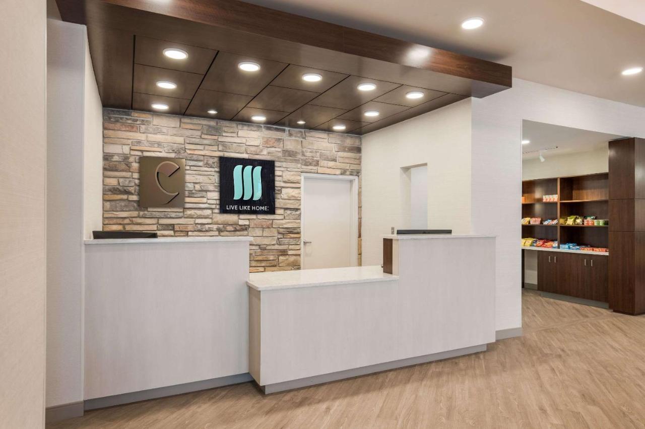 Mainstay Suites Gaylord Bagian luar foto